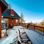 Glacier Peak Lodge